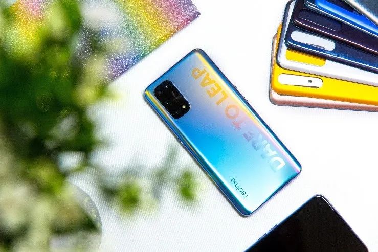 DTC案例 | 3年突破1億全球用戶，Realme憑啥保持50%逆勢增長？
